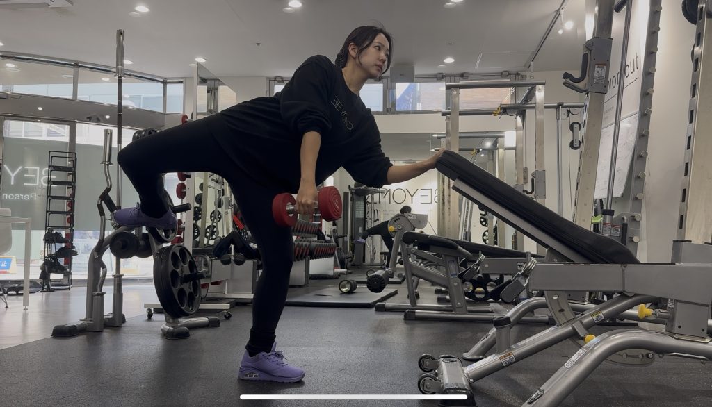 シングルルーマニアンデットリフト　間違えたフォーム　骨盤の開き