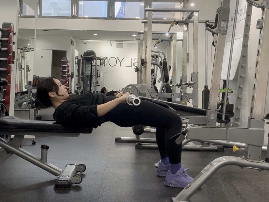 ヒップスラスト 膝の角度 90度